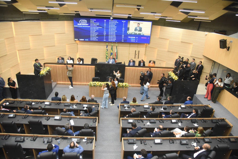 Assembleia inaugura novo plenário e implanta voto por biometria