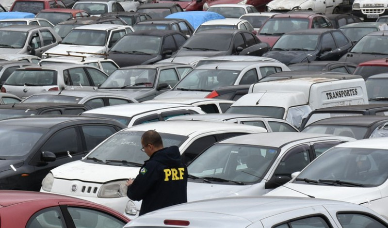 PRF vai leiloar mais de 500 veículos retidos no Piauí; saiba mais