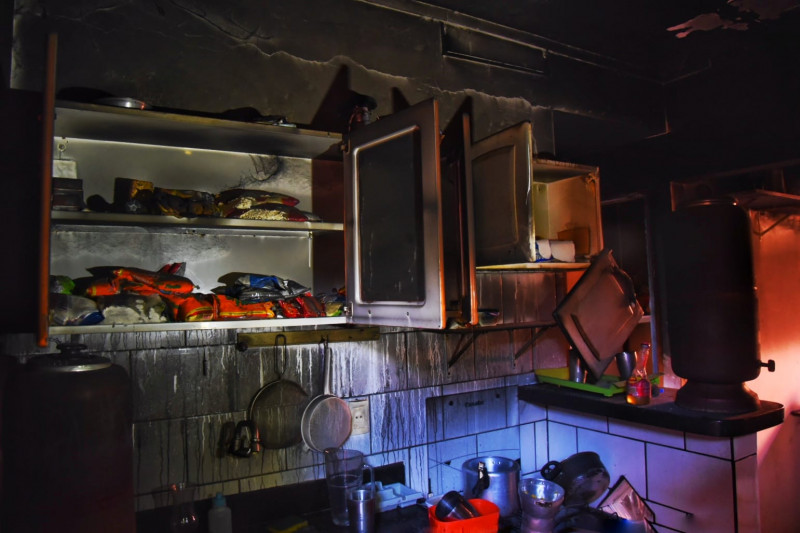 Casal tem casa destruída no Vale do Gavião e pede ajuda: "foi tudo rápido"