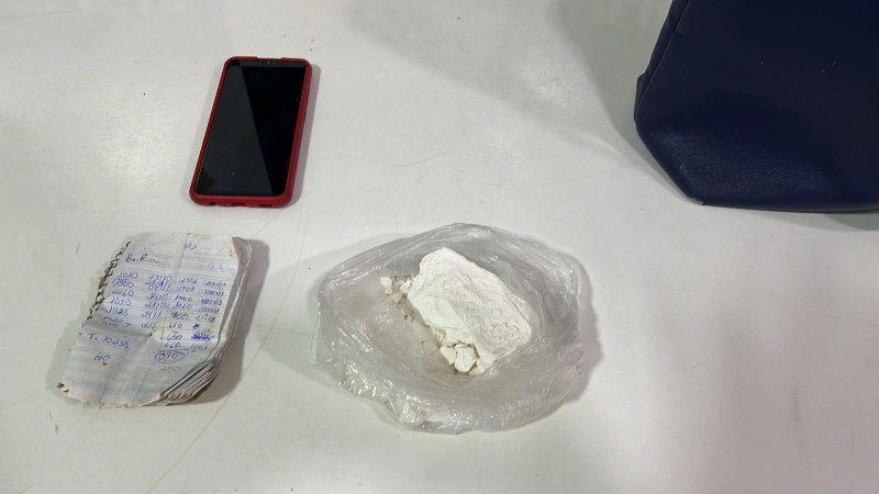 Mulher é presa na Ladeira do Uruguai com cocaína avaliada em R$ 335 mil