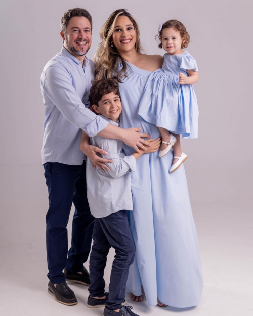 #Family - Um click da belíssima família do advogado e professor Aurélio Lobão. Chics!!! - (Divulgação)