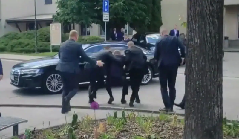 Primeiro-ministro da Eslováquia é baleado e fica em estado grave; suspeito é preso