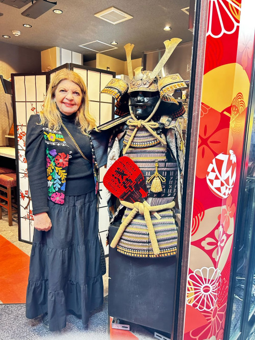 #Internacional - Um click da querida Marlúcia Monteiro Costa curtindo lugares lindos e maravilhosos no Japão. Chics!!! - (Arquivo Pessoal)