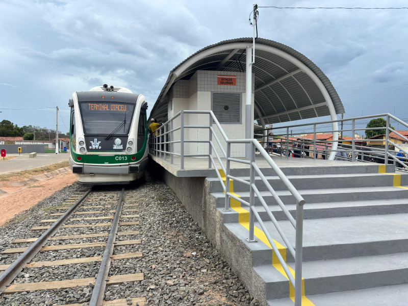 Rafael Fonteles confirma tarifa zero no metrô em inauguração de estação no Colorado