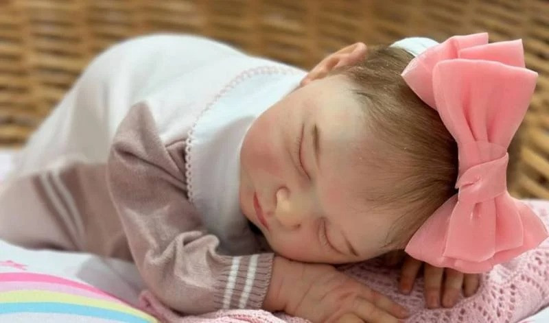 Bebê reborn: apoio terapêutico ou fuga da realidade? Entenda o que diz psicóloga