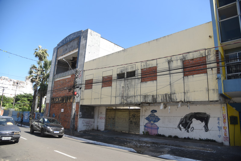 Prédios abandonados no centro de Teresina é uma realidade - (Arquivo / O DIA)