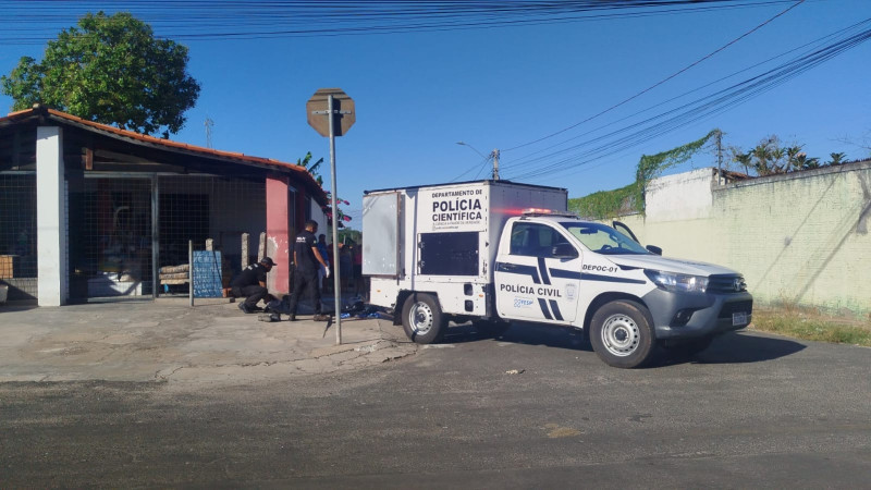 Homem é morto com quatro tiros na cabeça na zona Norte de Teresina - (Francisco Filho/O Dia TV)