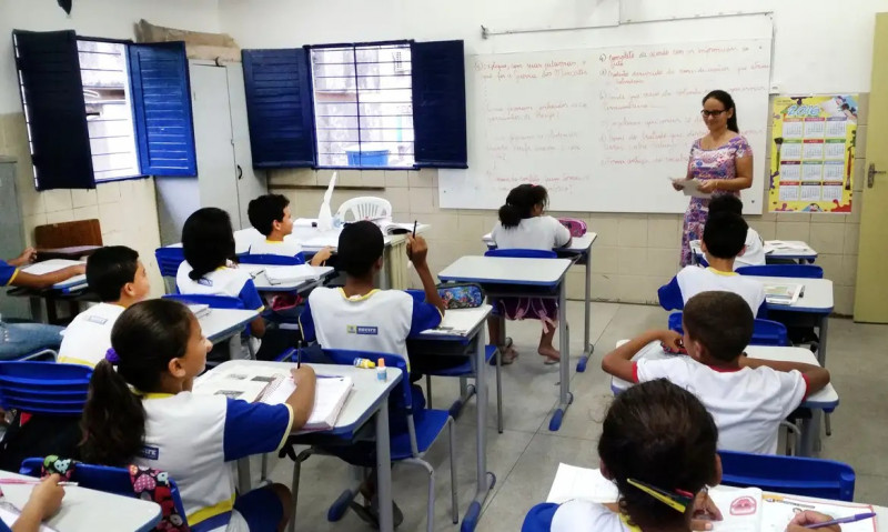 Professores da rede municipal de ensino (FUNDEB) - (Sumaia Vilela/ Agência Brasil)