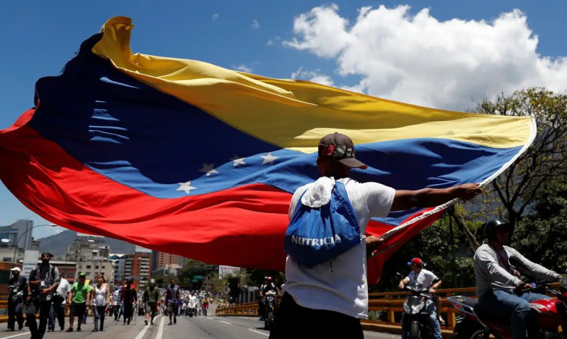 Venezuela: sete pessoas morrem em protestos contra reeleição de Maduro - (Carlos Garcia Rawlins / Agência Brasil)