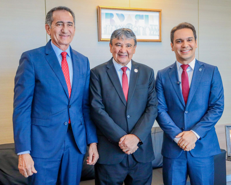 Ministros discutem medidas emergenciais para enfrentar secas e chuvas no Piauí