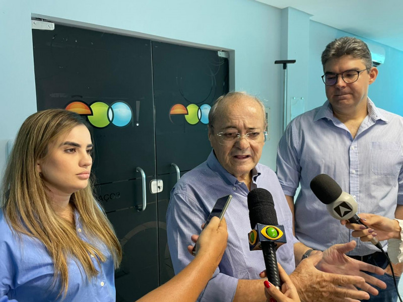 Silvio Mendes ao lado de Bárbara do Firmino e Luciano Nunes - (União Brasil/PI)