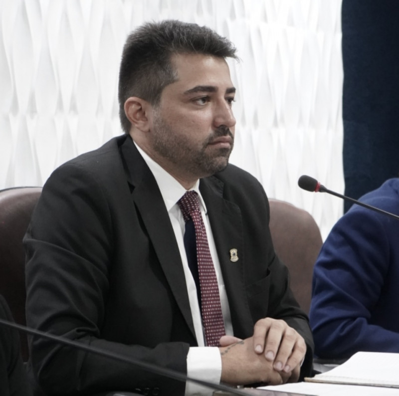 Câmara Municipal de Altos aprova alteração para casos de renúncia ao cargo de presidente da casa legislativa