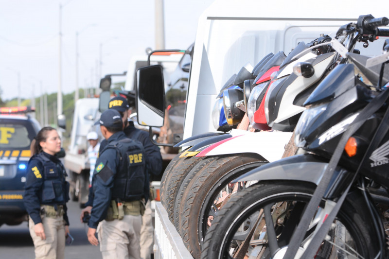 Mais de 200 carros e motocicletas irregulares são apreendidos no Norte do Piauí