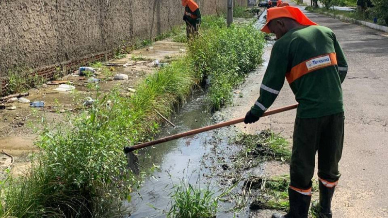 Prefeitura de Teresina diz ter reduzido em R$ 5 milhões as despesas da limpeza pública - (Divulgação/Eturb)