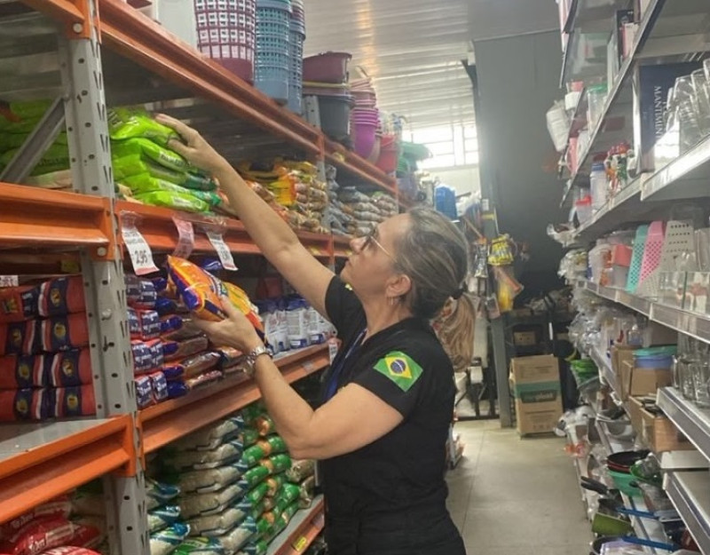 Produtos alimentícios juninos são interditados no Piauí