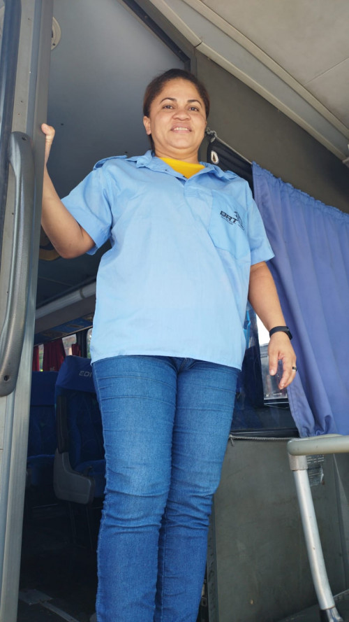 Dia da Mulher: de 1.300 cobradores de ônibus, apenas três são mulheres - (Assis Fernandes/ODIA)