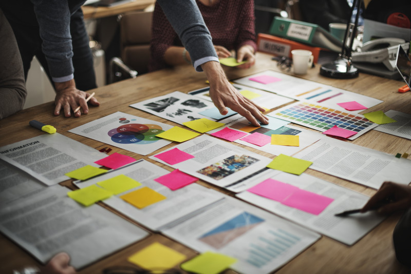 Branding: por que algumas marcas permanecem na memória do consumidor por décadas?