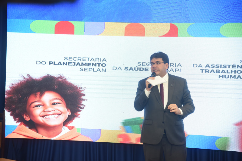 Governador do Piauí quer zerar percentual de crianças em situação de desnutrição - (Assis Fernandes/ O Dia )