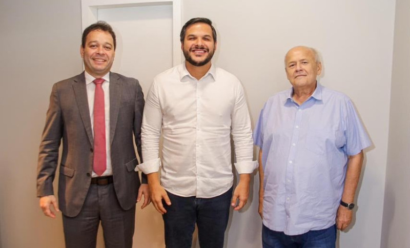 Charles Silveira vai apoiar Rafael Fonteles na corrida eleitoral de 2026