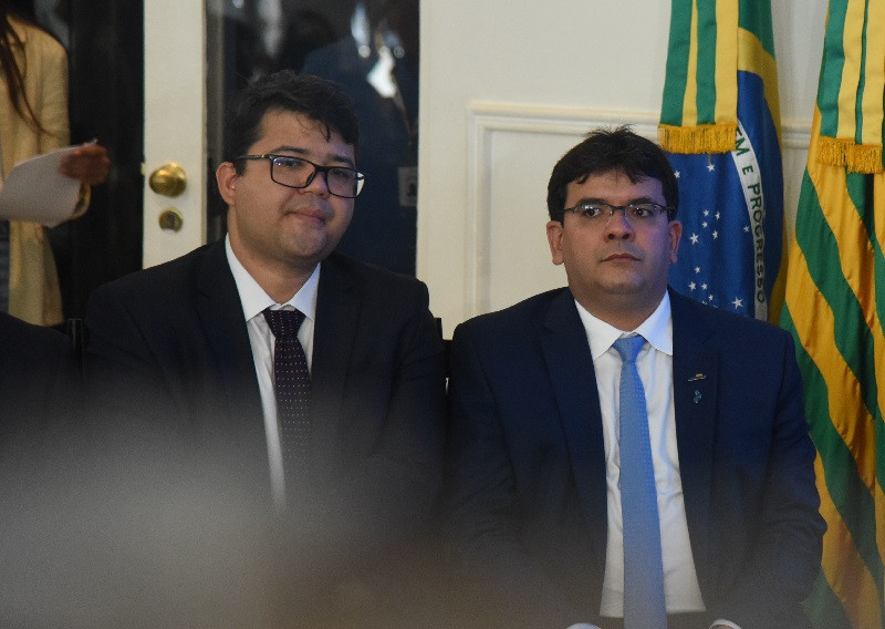 Secretário de Segurança, Chico Lucas, e o governador Rafael Fontesl - (Foto: Assis Fernandes / O Dia)