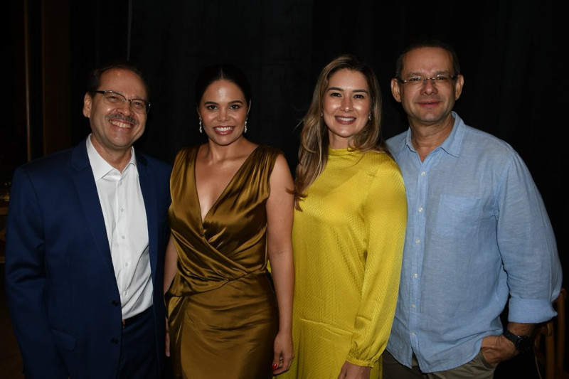 #Confra - Clicks da Confraternização de Natal da CFL e FCDL realizado pelo presidente da FCDL/PI Sávio Normando e convidados. Chics!!! - (Magal Santos)