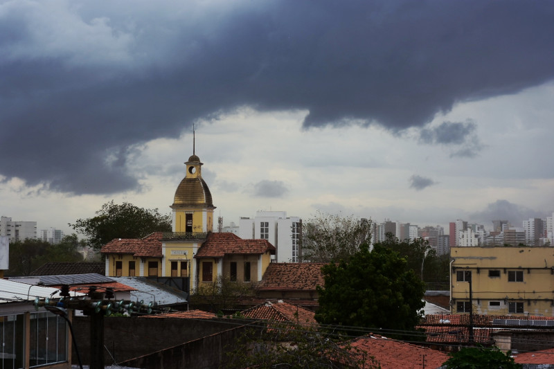 Período chuvoso em Teresina será marcado por raios, trovões e alterações ventosas - (Jailson Soares/O Dia)