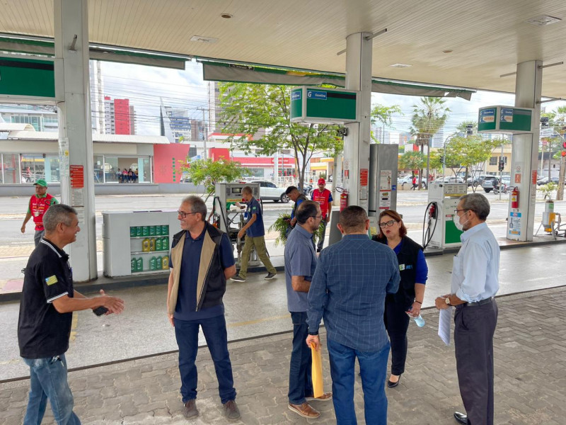 Postos em Teresina são notificados e têm até duas horas para reduzir preço da gasolina e etanol