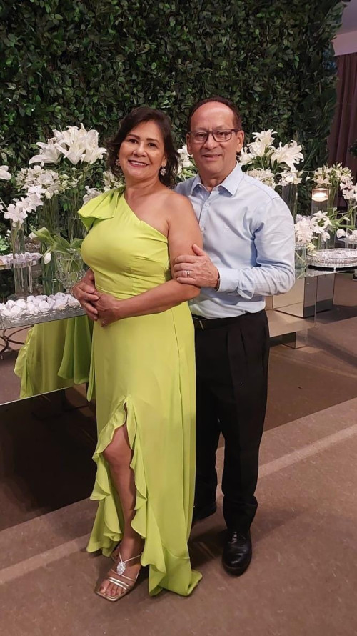 #Casamento - Um click dos queridos Helenice Araújo & Uoston Miranda no casamento da Luana & Valmir, no dia 12/4, em espaço badalado. Chics!!! - (Arquivo Pessoal)