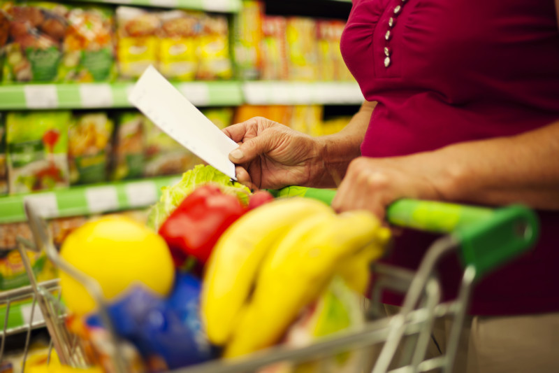 Inflação desacelera em junho com queda nos alimentos; veja o que ficou mais barato