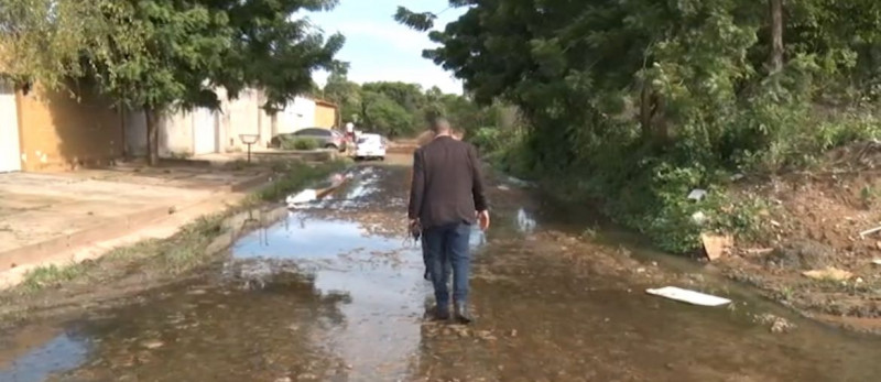 ‘Rua da Lama’: moradores do Parque Sul vendem suas casas devido à galeria a céu aberto