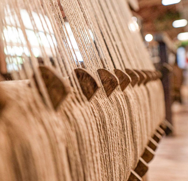 A fábrica piauiense Trapos e Fiapos trabalha com produção artesanal sustentável  - (Reprodução/Instagram)