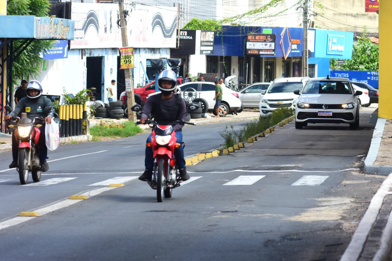 Motoristas por app poderão agendar amanhã (14) vistoria para uso das faixas exclusivas