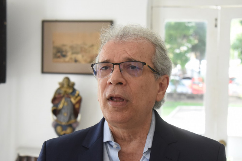 Ex-senador João Vicente Claudino, em entrevista no Karnak - (Assis Fernandes/ O DIA)
