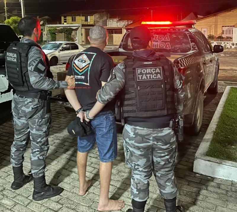 Djavan foi preso acusado de furtar produtos de um supermercado em Parnaíba - (Divulgação/PMPI)