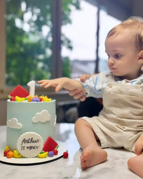 O fofinho Arthur comemorou 11 meses - filho dos queridos Fernanda Balbuena & Ricardo Brandão Costa