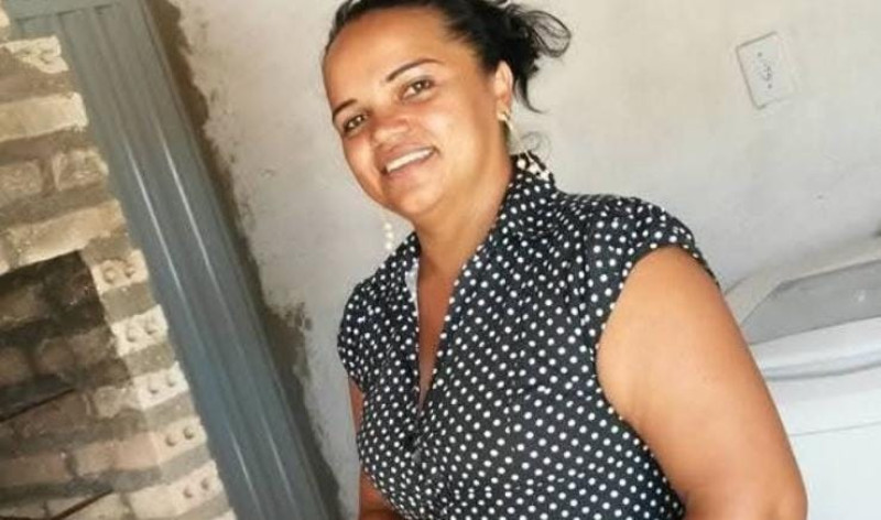 Mulher é assassinada dentro de casa em Esperantina