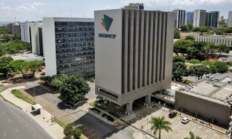 Concurso da Dataprev abre inscrições com salários de até R$ 10,6 mil; veja vagas