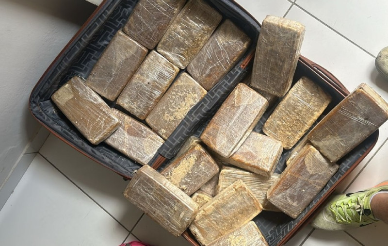 Pasta base de cocaína avaliada em R$ 1,5 milhão é apreendida em Teresina