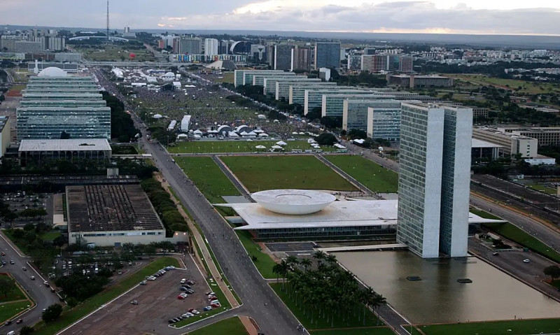 Eixo Monumental em Brasília com congresso  - (Arquivo/ Agência brasil)