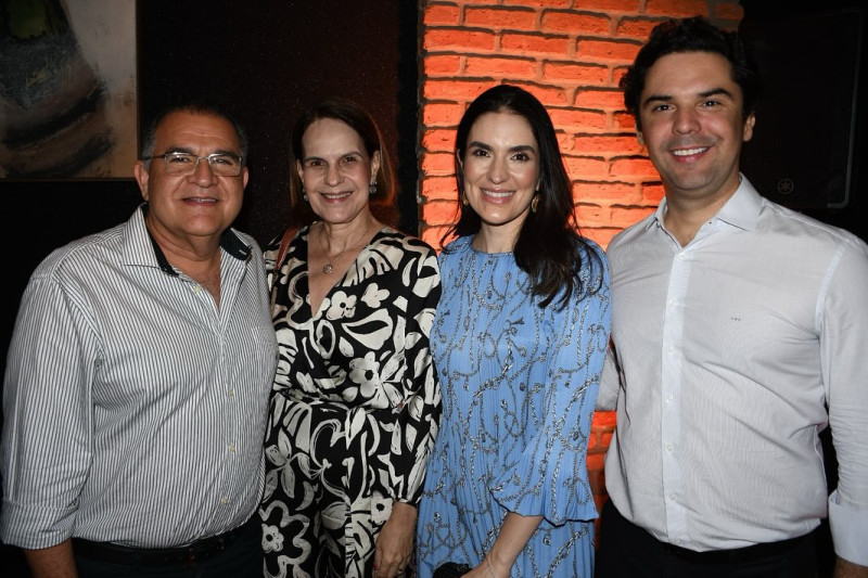  #Confra - Clicks da Confraternização de Natal da CFL e FCDL realizado pelo presidente da FCDL/PI Sávio Normando e convidados. Chics!!! - (Magal Santos)