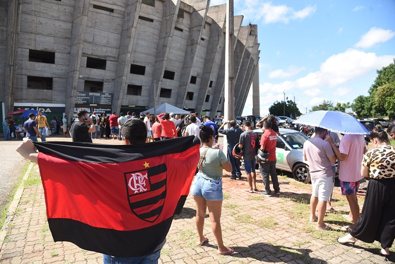Torcida rubro-negra marcou presença nos jogos do Flamengo no Albertão. - (Arquivo / O DIA)