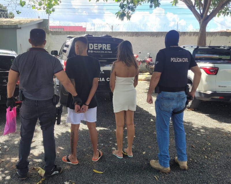 Mãe e filho são presos por tráfico de drogas em Teresina - (Divulgação)