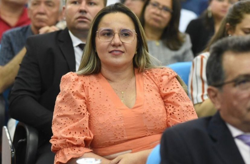 Gabriela Coelho, prefeita de Capitão Gervásio Oliveira, é agredida em ônibus no Piauí