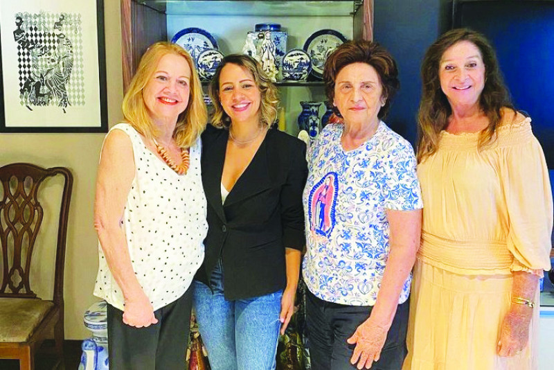 #60Anos -  Um click das queridas Vânia Guerra, Anna Mourão, Teresa Rebêlo e Lina Josefina em encontro pelas comemorações dos 60 Anos do Clube do Chá. Chics!!! - (Arquivo Pessoal)