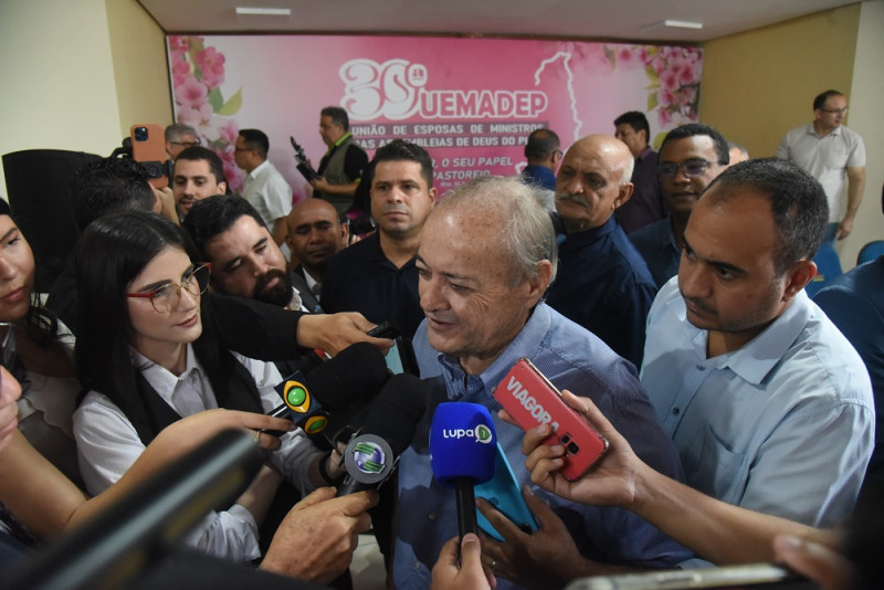 Silvio Mendes durante entrevista a imprensa - (Assis Fernandes/ODIA)