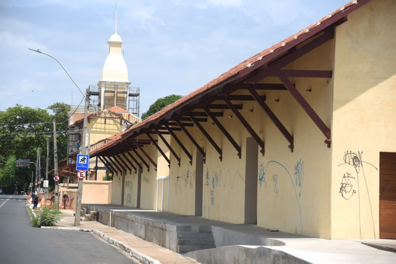 Em processo de revitalização, estação ferroviária de Teresina é alvo constante de pichadores - (Assis Fernandes / O DIA)