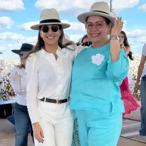 #Migas - Um click das queridas Isabel Fonteles e Jussara Lima, no evento Mulheres de Fibra Conexão Brasil. Chics!!! - (Divulgação)