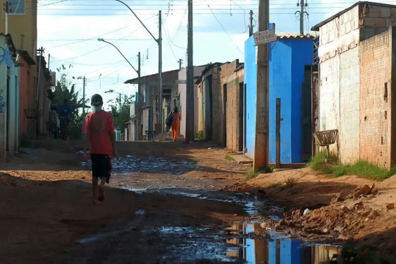 Piauí reduz pobreza para 45% da população, aponta IBGE