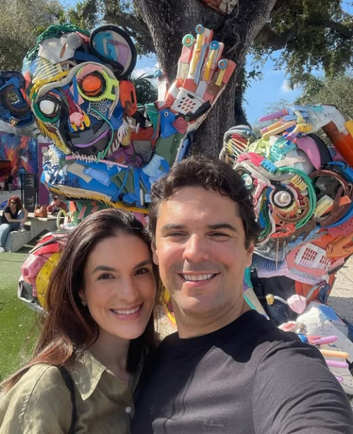 #Family - Parabéns para o advogado Alexandre Magalhães Pinheiro!!! Que comemora a data com a sua belíssima esposa, a otorrino Mariana Santos Magalhães Pinheiro em família. Chics!!! - (Arquivo Pessoal)