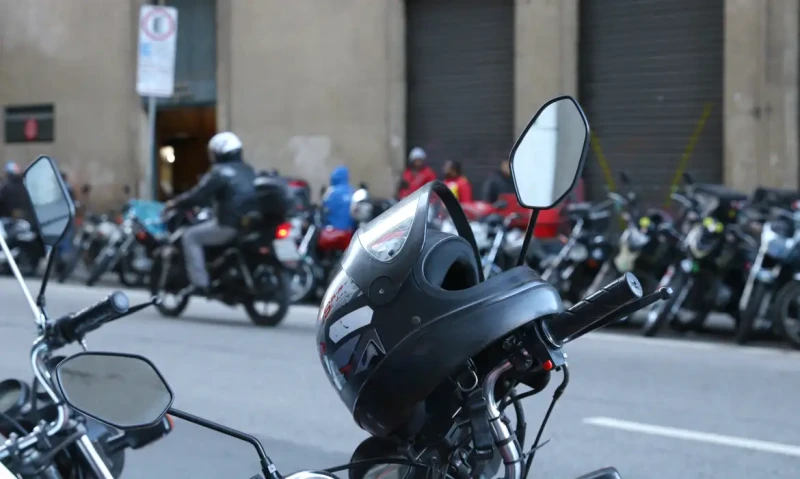 Motoristas por aplicativo terão que seguir código de vestimenta em Teresina, propõe projeto - (Rovena Rosa/Agência Brasil)
